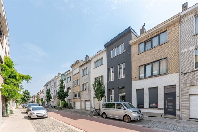 VAN LUPPENSTRAAT 77 ANTWERPEN